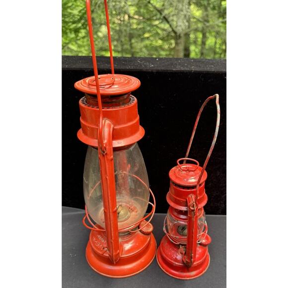 2 Nice VTG WINGED WHEEL Red Lanterns No. 350 & 500 Japan - Picture 5 of 11